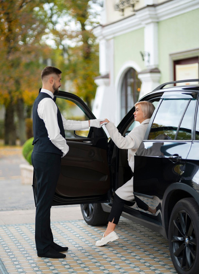 Worldwide Limo Service offers luxury transportation in Seattle