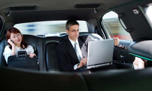 Corporate Limo Service in Seattle, WA